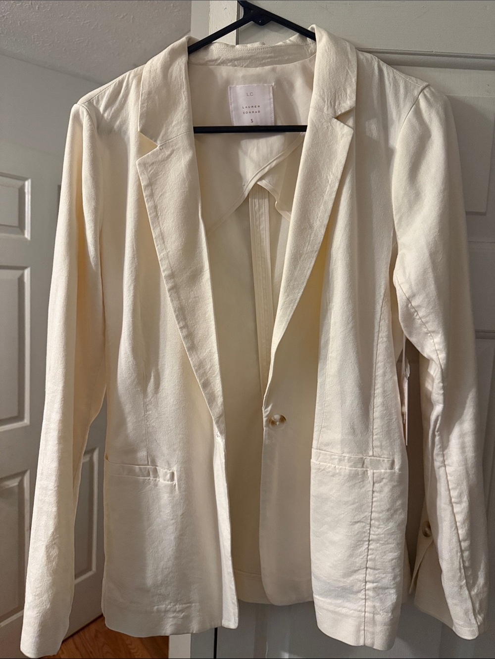 LC Lauren Conrad Cream Single-Button Blazer